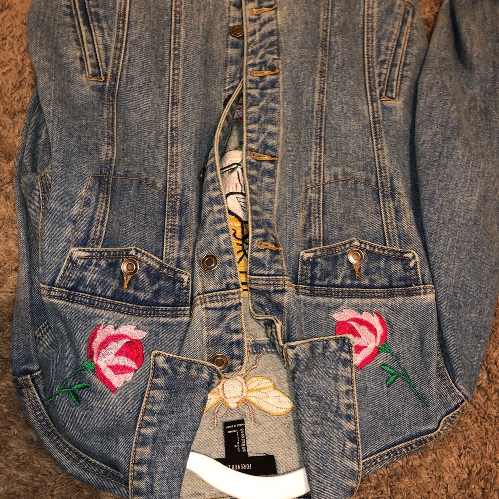 Jean jacket - Picture 2 of 3